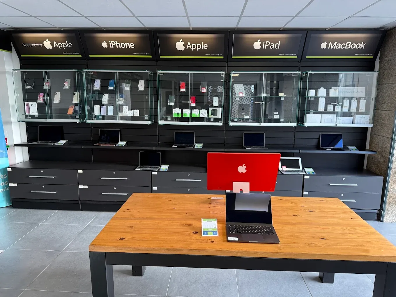 Rayon iPhone, iPad et MacBook d'une boutique TeamClic